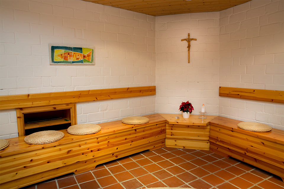 Haus-der-stille-weitenhagen-andachtsraum